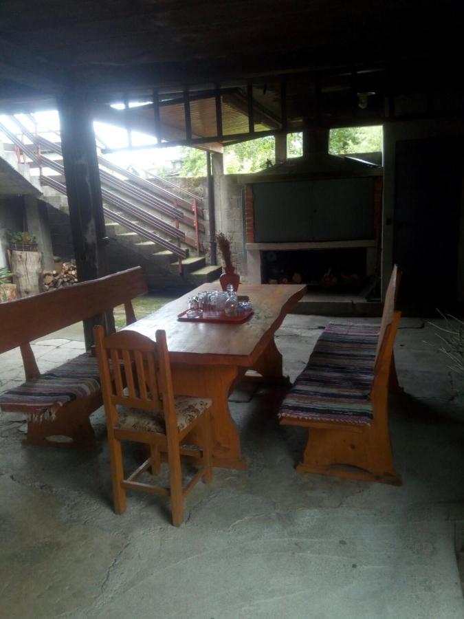 Apartman Anna Ogulin Buitenkant foto