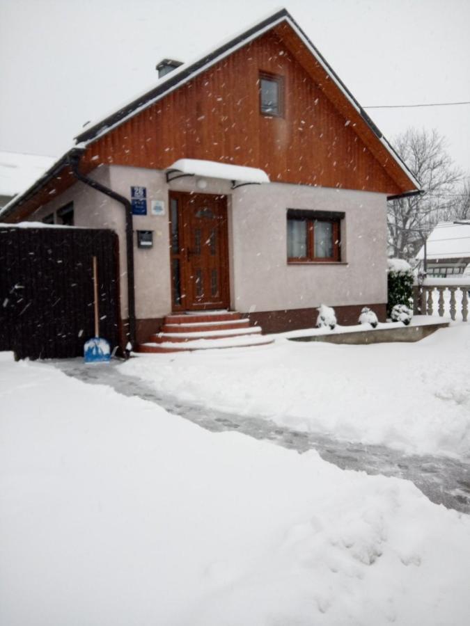 Apartman Anna Ogulin Buitenkant foto