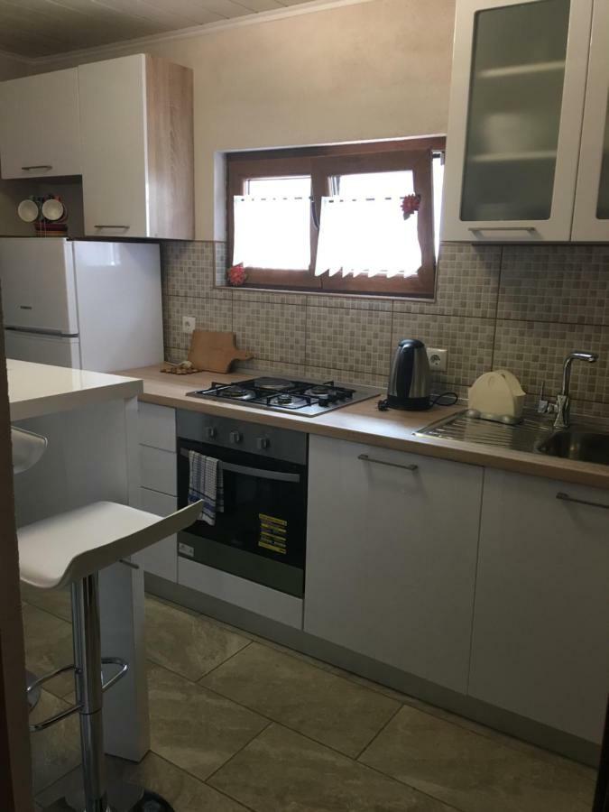 Apartman Anna Ogulin Buitenkant foto